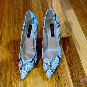 Snake skin patterned heels. White House, Black Market